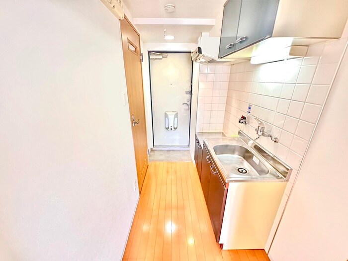 物件内観写真18　(廊下)