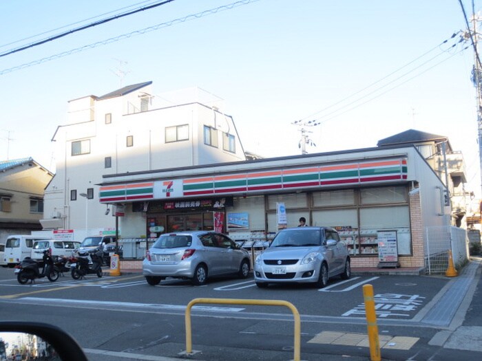 セブンイレブン　摂津香露園店
