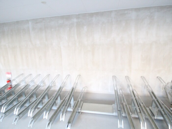 物件外観写真5　(駐輪場)