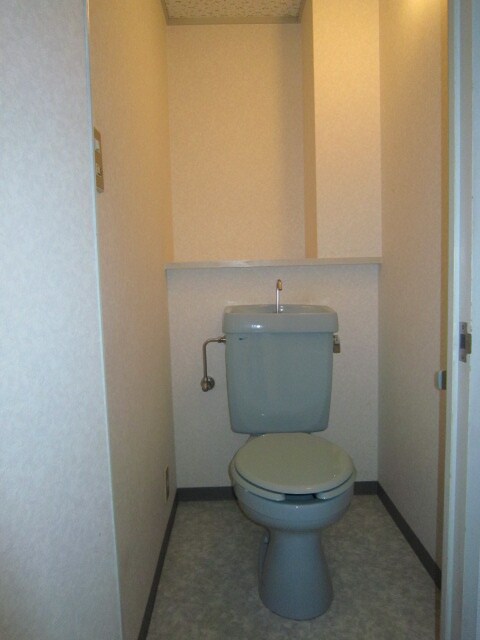 物件内観写真12　(トイレ)