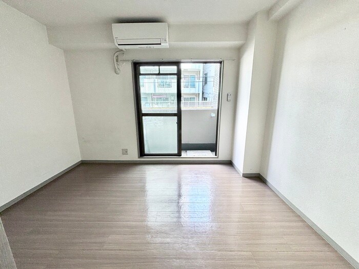 物件内観写真11　(居室)