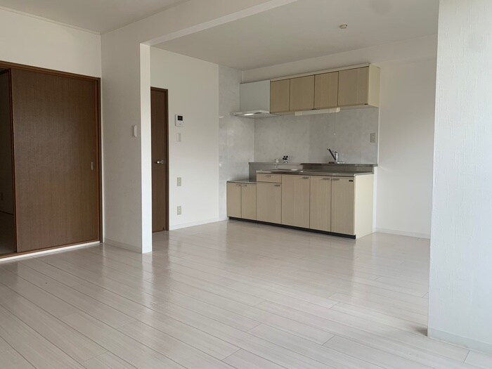 物件内観写真8　(居室)