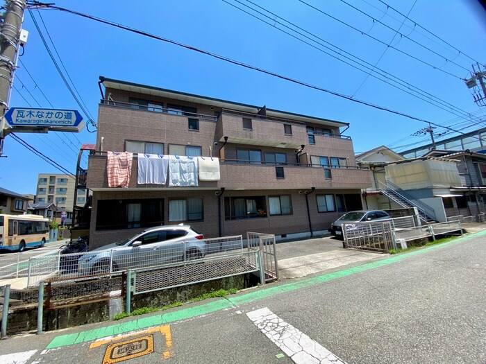 物件外観写真3　(外観写真)