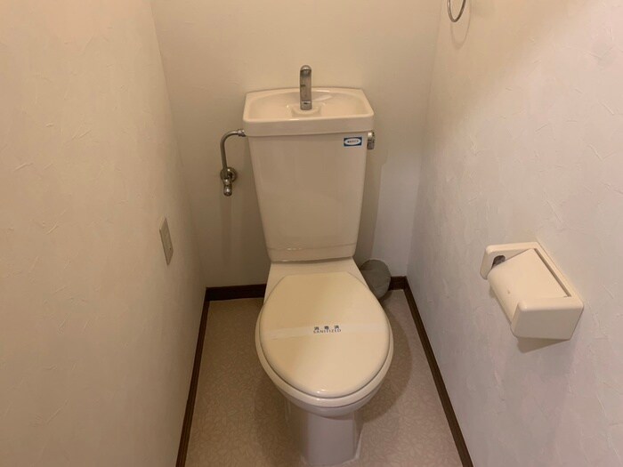 物件内観写真11　(トイレ)