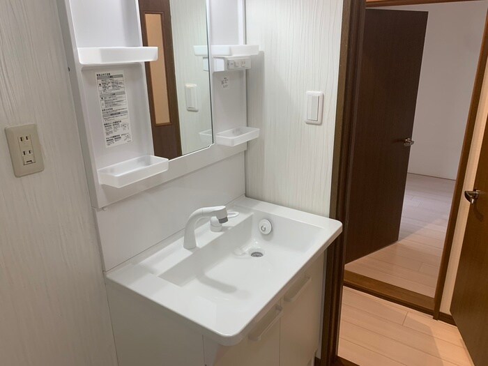 物件内観写真12　(洗面)