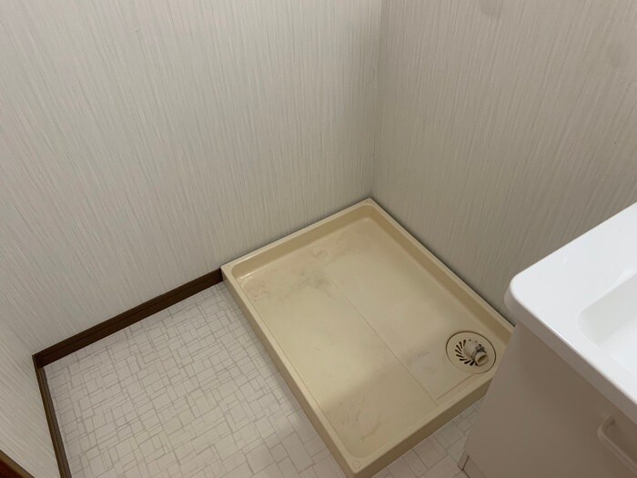 物件内観写真21　(洗濯機置場)