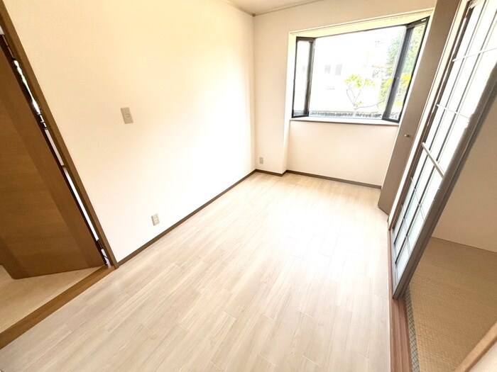 物件内観写真9　(居室)