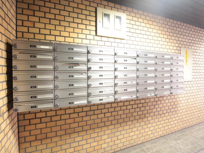 物件外観写真4　(建物設備)