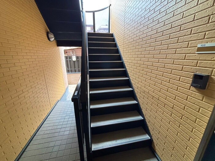 物件外観写真4　(建物設備)