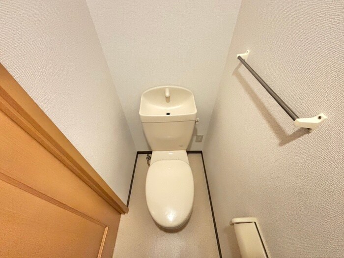 物件内観写真11　(トイレ)