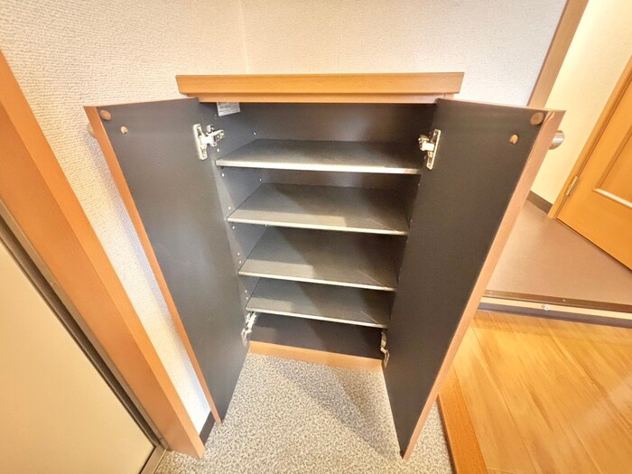 物件内観写真17　(靴箱)
