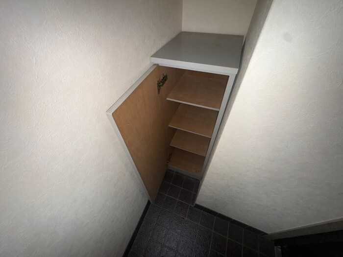 物件内観写真15　(靴箱)