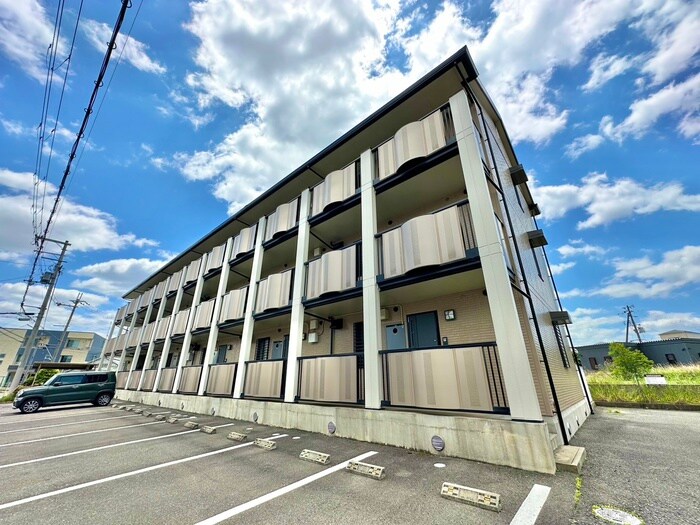 物件外観写真1　(外観写真)