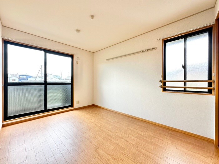 物件内観写真21　(居室)