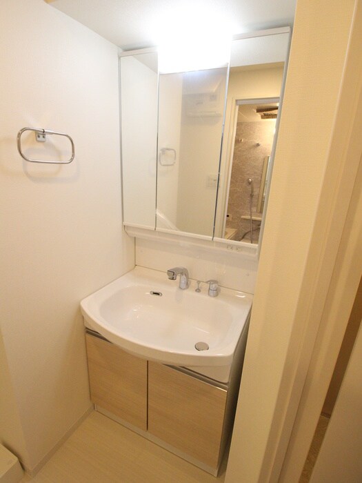 物件内観写真13　(洗面)