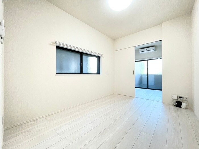 物件内観写真9　(居室)