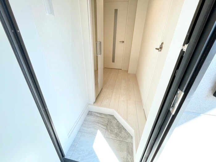 物件内観写真19　(玄関)