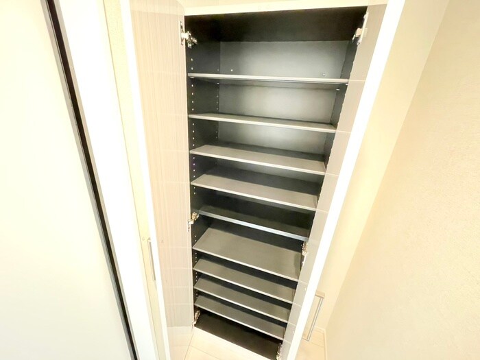 物件内観写真20　(靴箱)