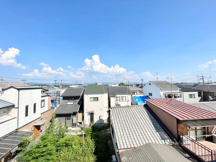 物件内観写真22　(室内からの展望)