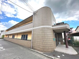 アローフィールド外観写真