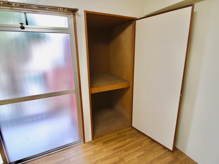 物件内観写真13　(収納)