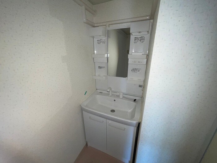 物件内観写真11　(洗面)