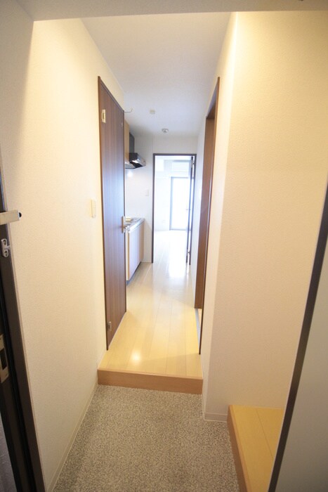物件内観写真8　(玄関)
