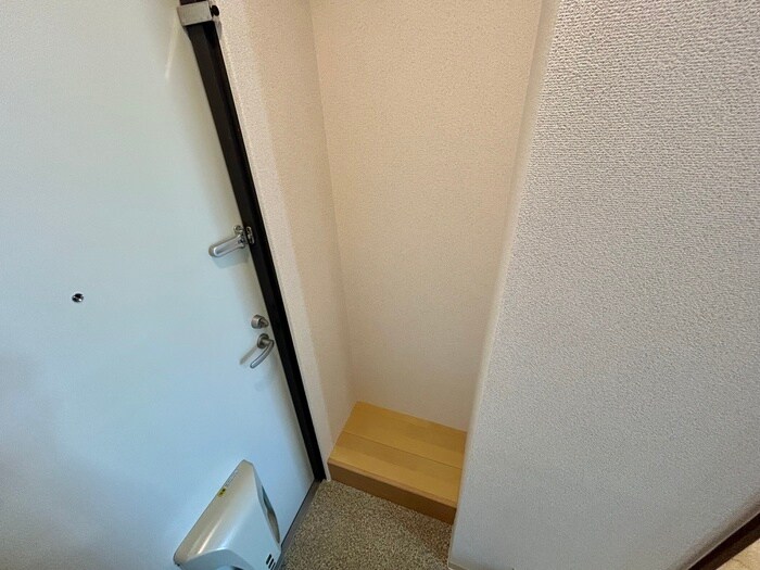 物件内観写真8　(靴箱)