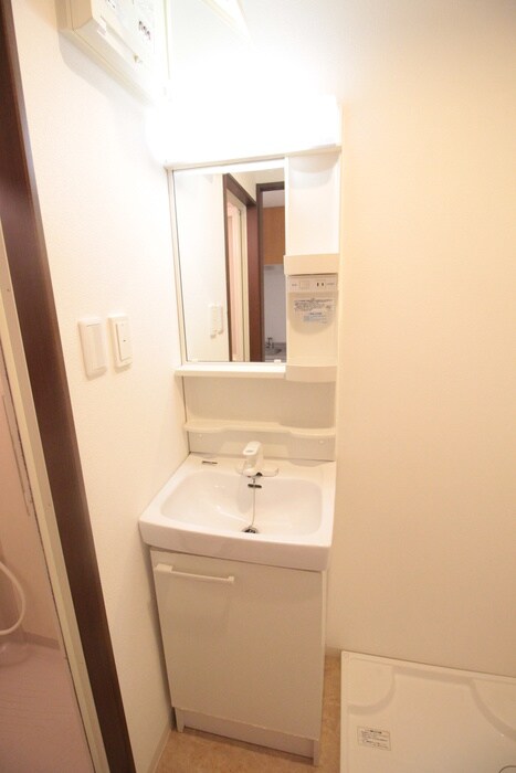 物件内観写真11　(洗面)