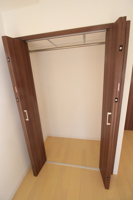 物件内観写真16　(収納)