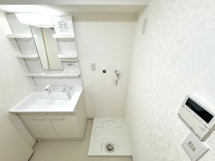 物件内観写真13　(洗濯機置場)