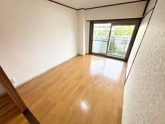 物件内観写真14　(居室)