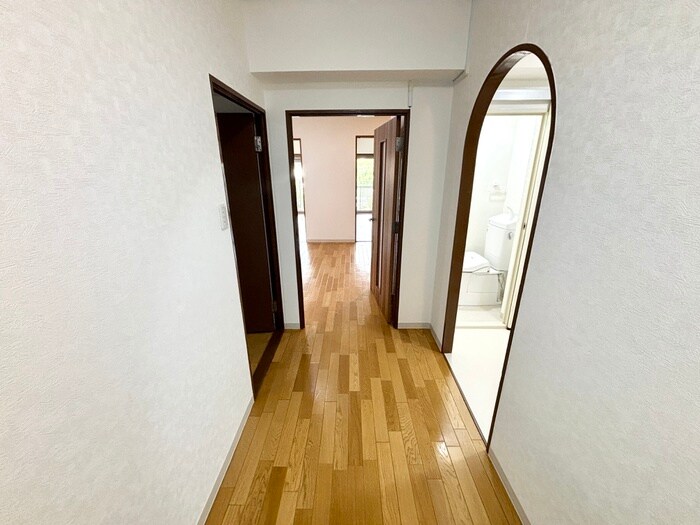 物件内観写真20　(廊下)