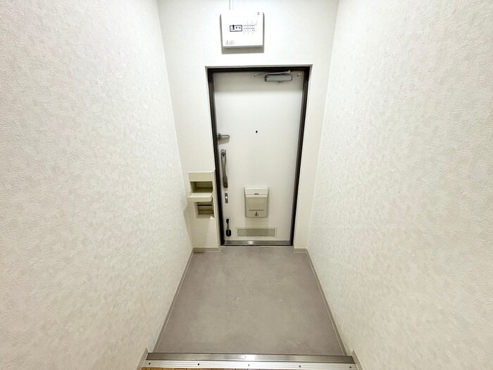 物件内観写真21　(玄関)
