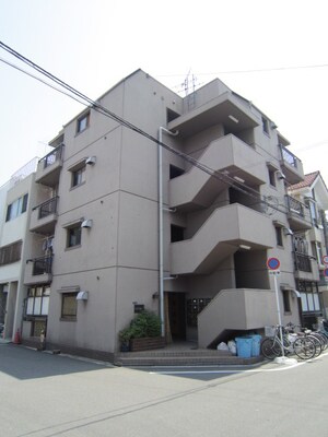 メゾンワタナベ外観写真