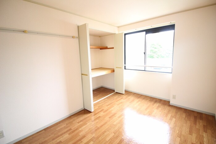 物件内観写真9　(居室)