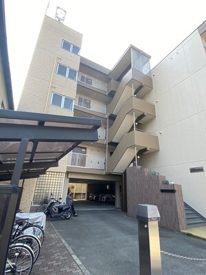 北尾マンション外観写真