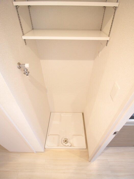 物件内観写真18　(洗濯機置場)