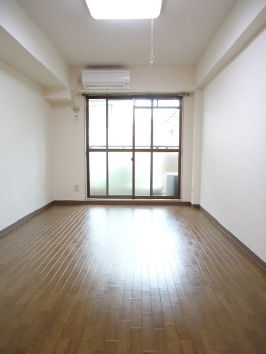 物件内観写真11　(居室)