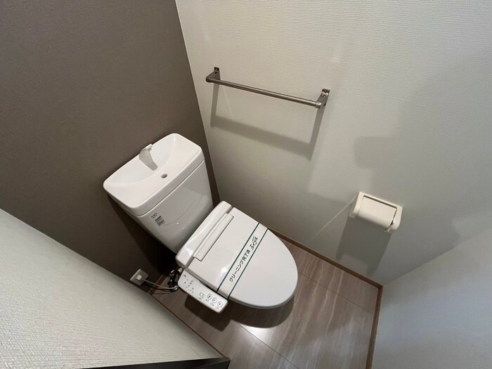 物件内観写真14　(トイレ)