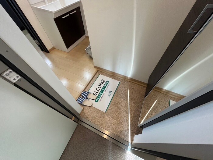 物件内観写真22　(玄関)