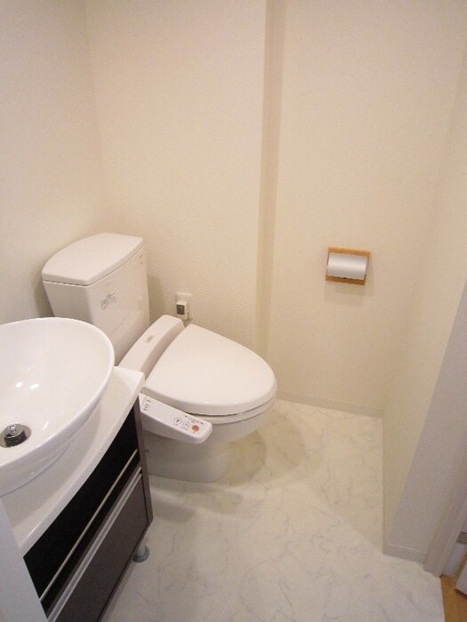 物件内観写真11　(トイレ)