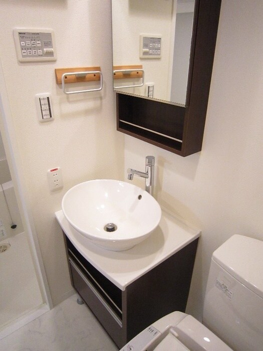 物件内観写真12　(洗面)