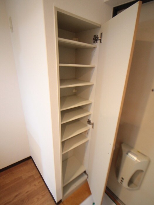 物件内観写真16　(靴箱)