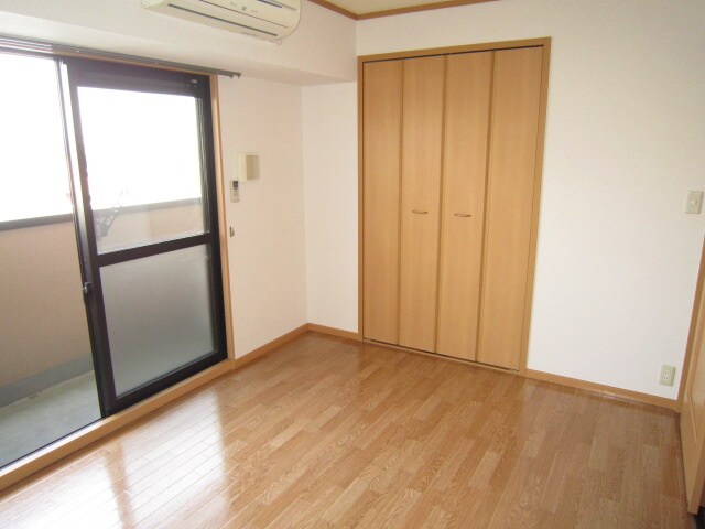 物件内観写真11　(居室)