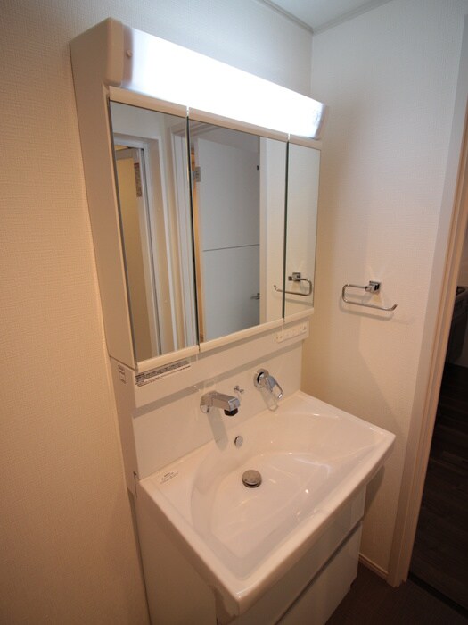 物件内観写真13　(洗面)