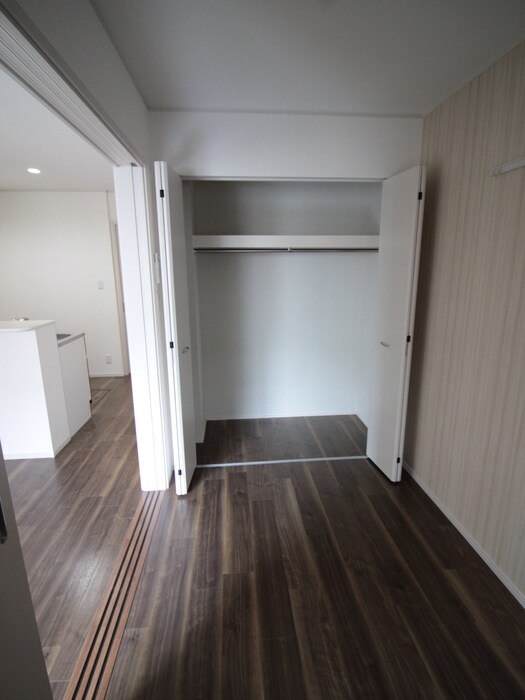 物件内観写真16　(収納)