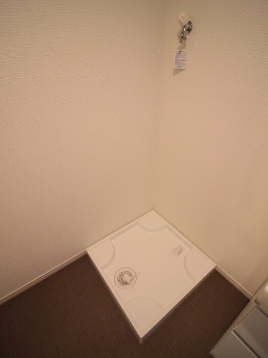 物件内観写真21　(洗濯機置場)