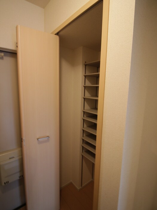 物件内観写真18　(靴箱)