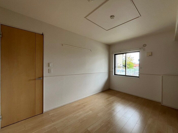 物件内観写真8　(居室)